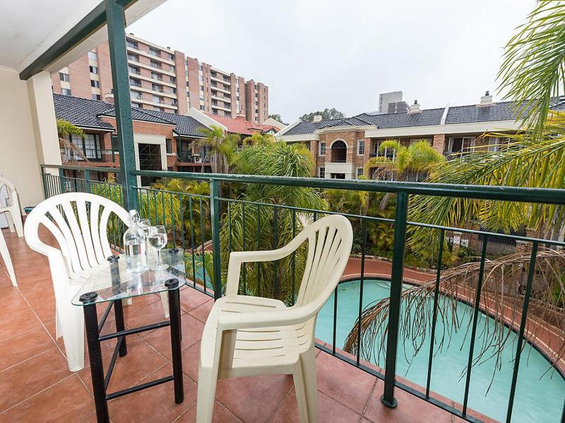 Duke'S Apartments Perth Exterior photo