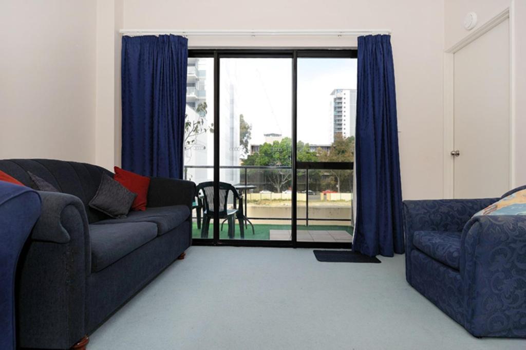 Duke'S Apartments Perth Room photo